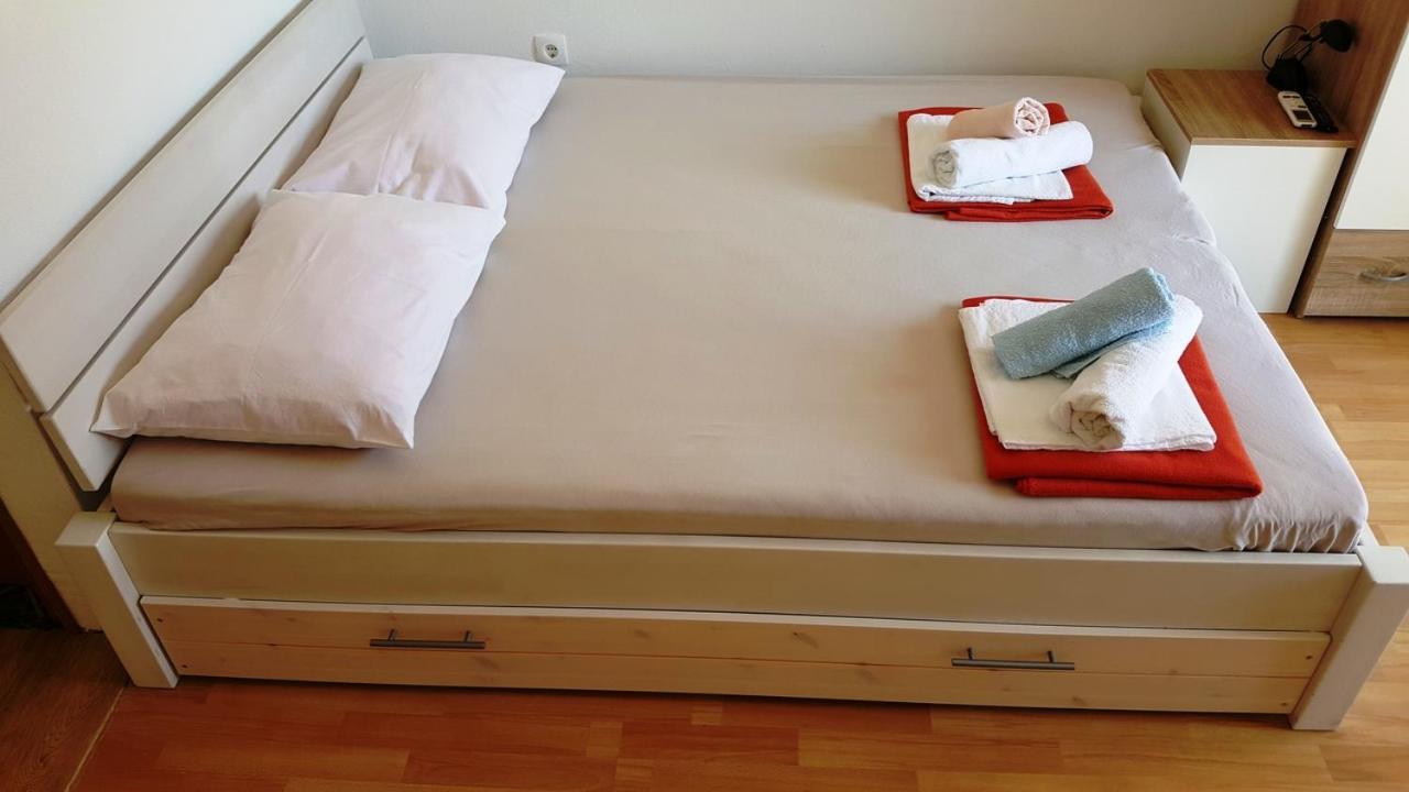 Apartments Adriatic 3 Selce Quarto foto